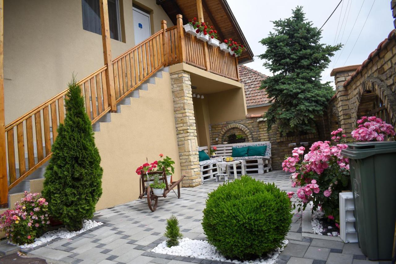 Golden Bis, Subotica Apartment Exterior photo